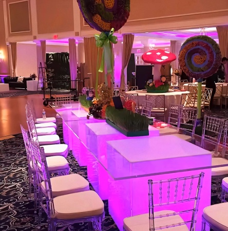 Светильник Куб 50 с питанием от АКБ, RGB Светильник Куб 50 с питанием от АКБ, RGB